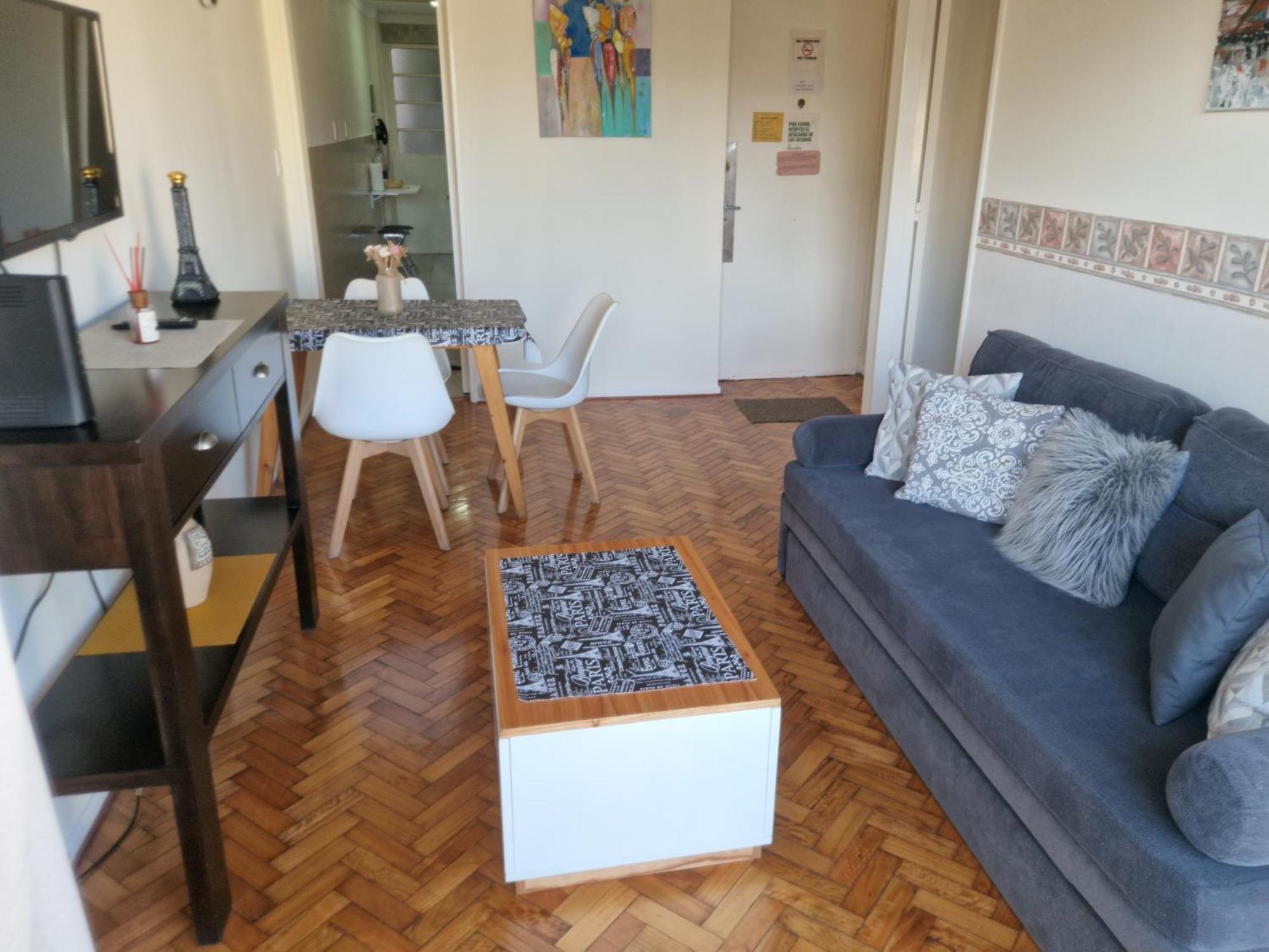 Av Belgrano - Centro De Buenos Aires, Fundacion Favaloro, Congreso De La Nacion Apartment, Buenos Aires